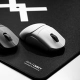 เมาส์เกมมิ่งไร้สาย Orbital Pathfinder V2 มุมด้านข้าง Black White มุมที่ 2
